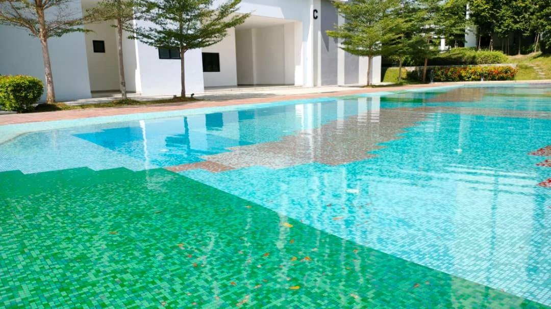 Theolive Family Suite @Klia By Honey Homestay Sepang Exterior photo