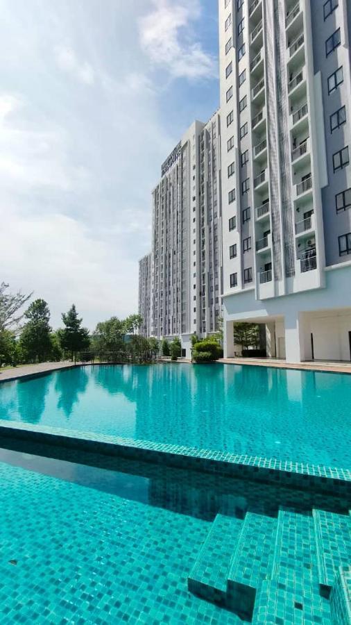 Theolive Family Suite @Klia By Honey Homestay Sepang Exterior photo